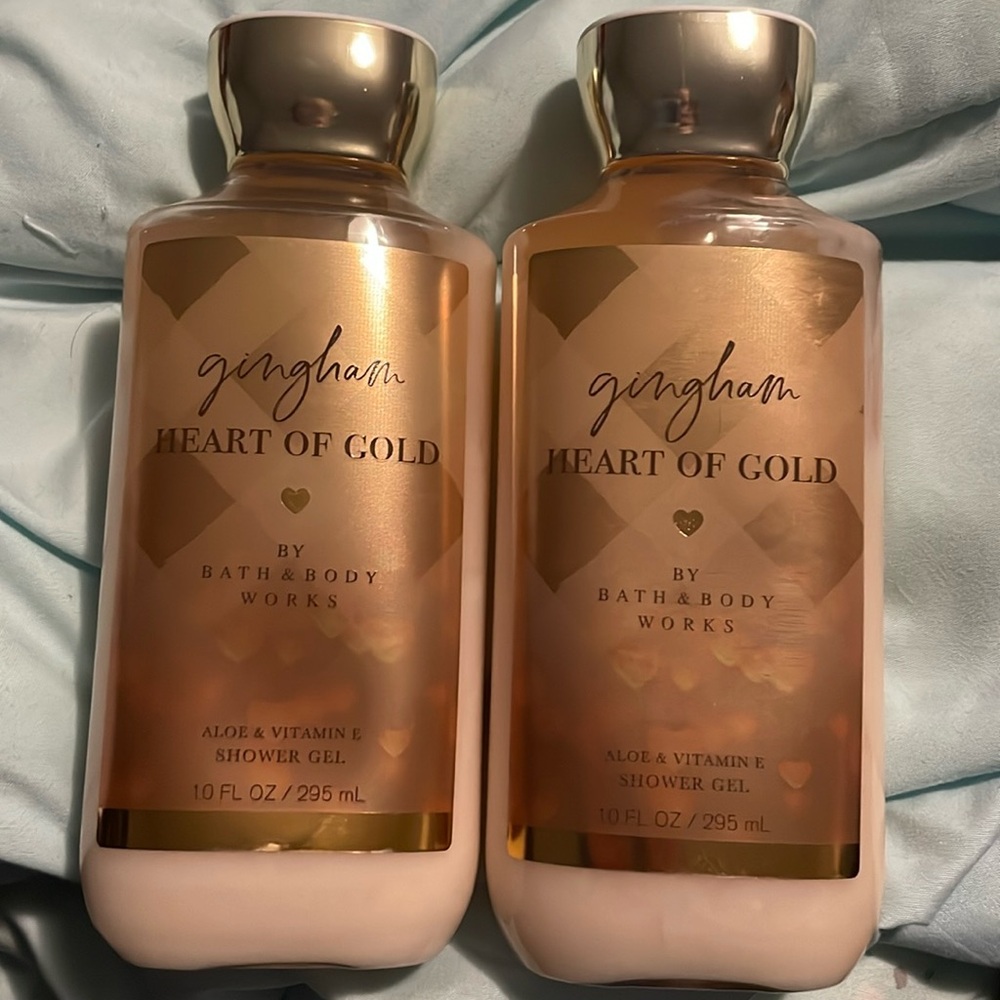 2 NEW - Bath & Body gingham heart of gold shower gels